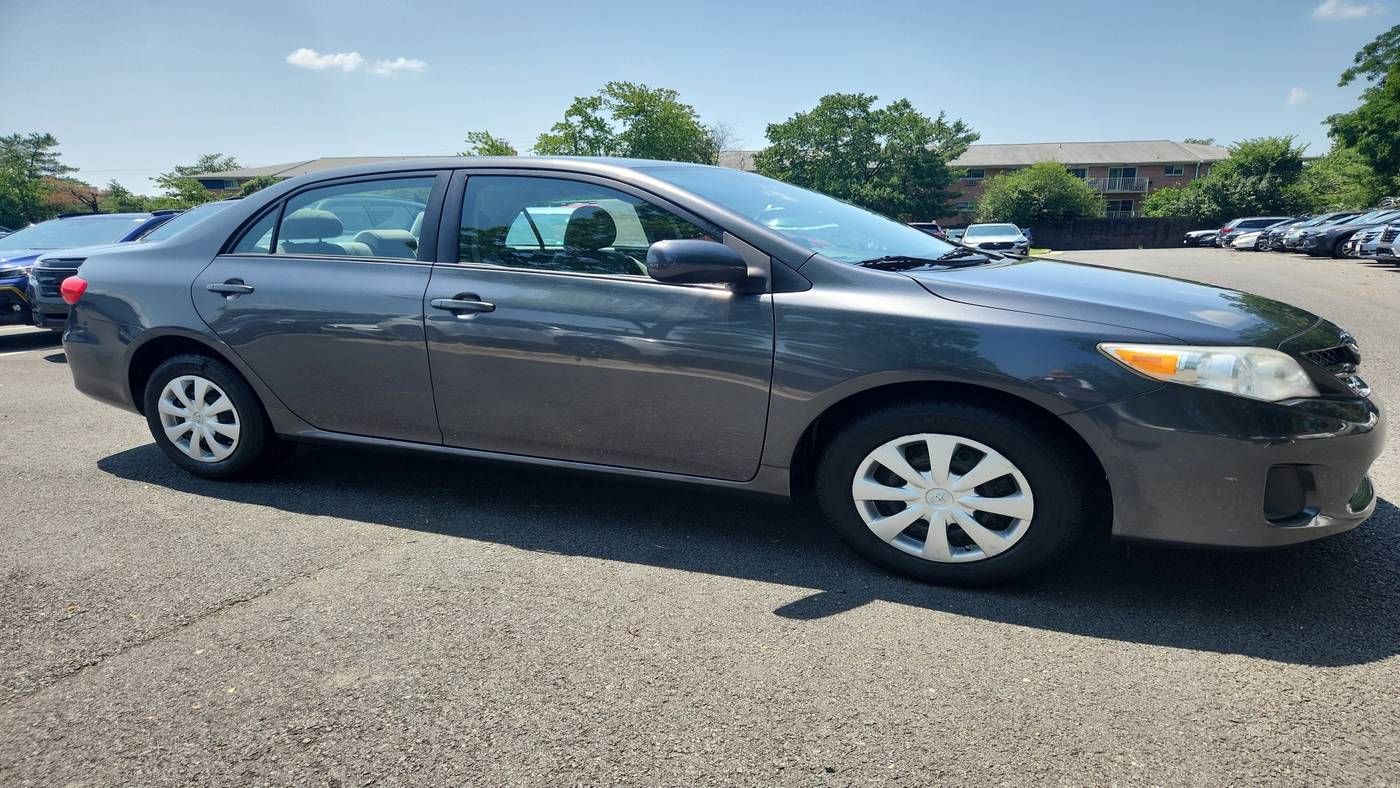 2011 Toyota Corolla L — Sedan — 86,005 mi — Alexandria, VA