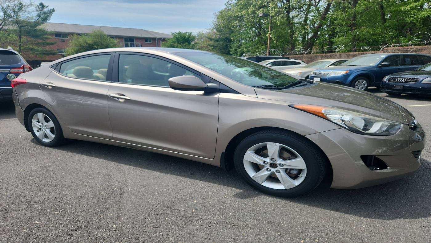 2013 Hyundai Elantra GLS — Sedan — 114,420 mi — Alexandria, VA