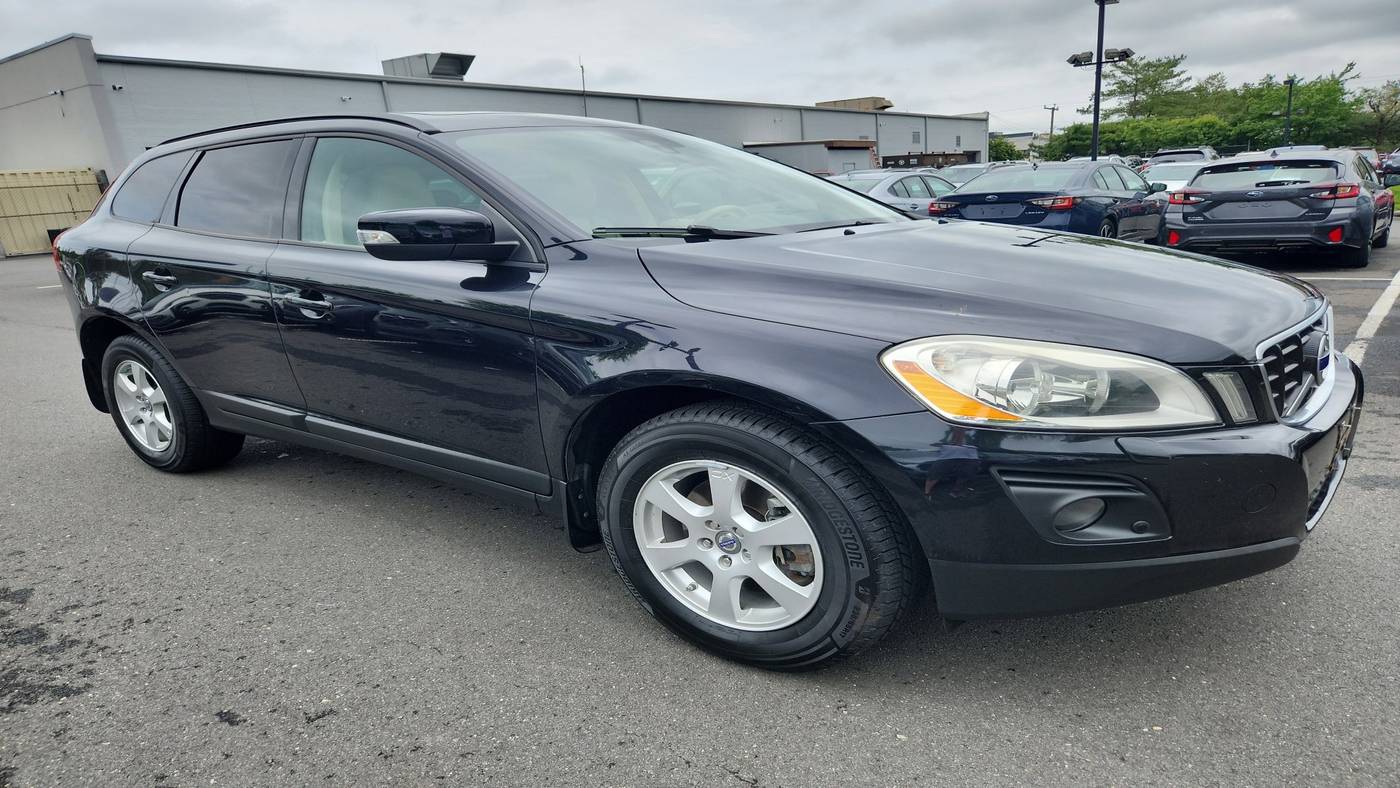 2010 Volvo XC60 3.2 — SUV — 156,450 mi — Alexandria, VA