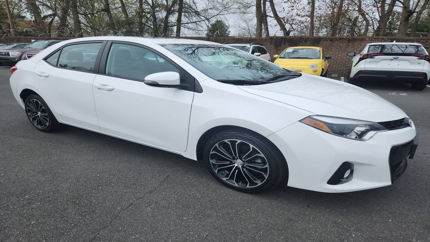 2015 Toyota Corolla L — Sedan — 47,920 mi — Alexandria, VA