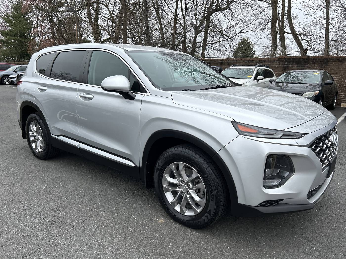 2019 Hyundai Santa Fe SE — SUV — 83,229 mi — Alexandria, VA
