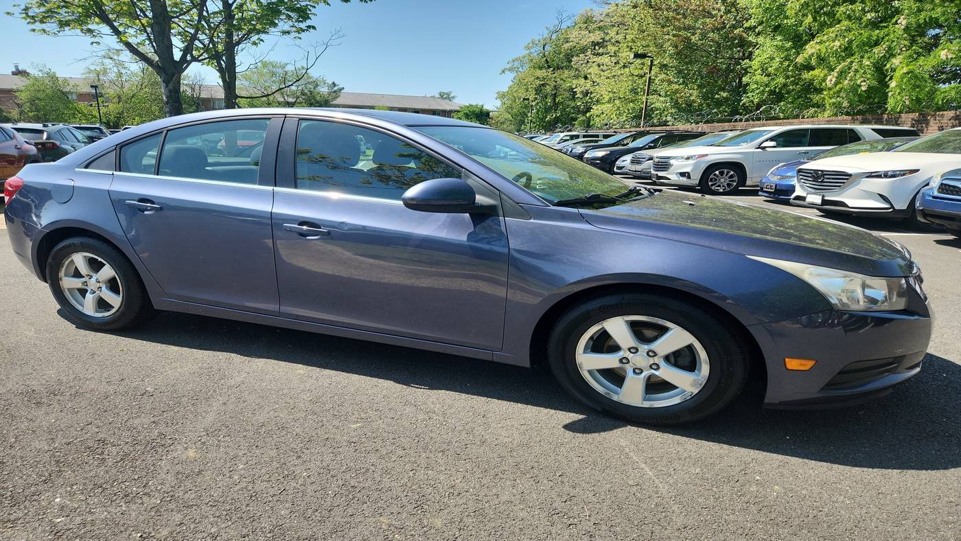 2013 Chevrolet Cruze 1LT — Sedan — 130,062 mi — Alexandria, VA