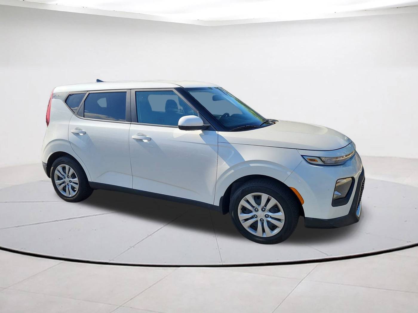 2022 Kia Soul LX — Hatchback — 19,522 mi — Falls Church, VA