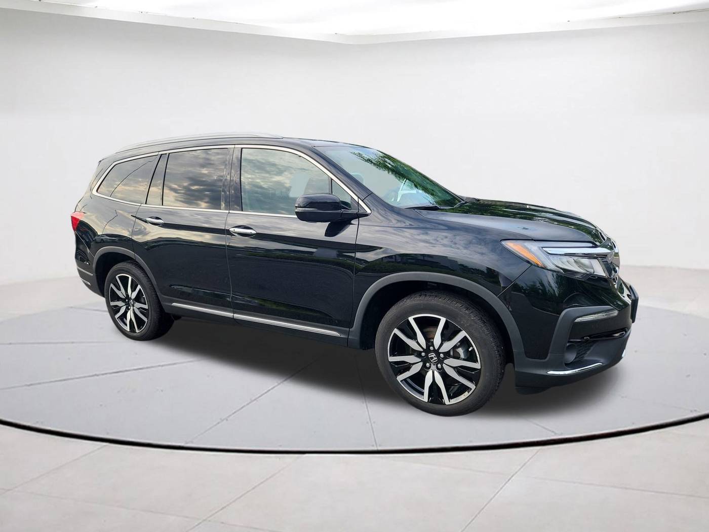 2022 Honda Pilot Touring — SUV — 15,812 mi — Falls Church, VA