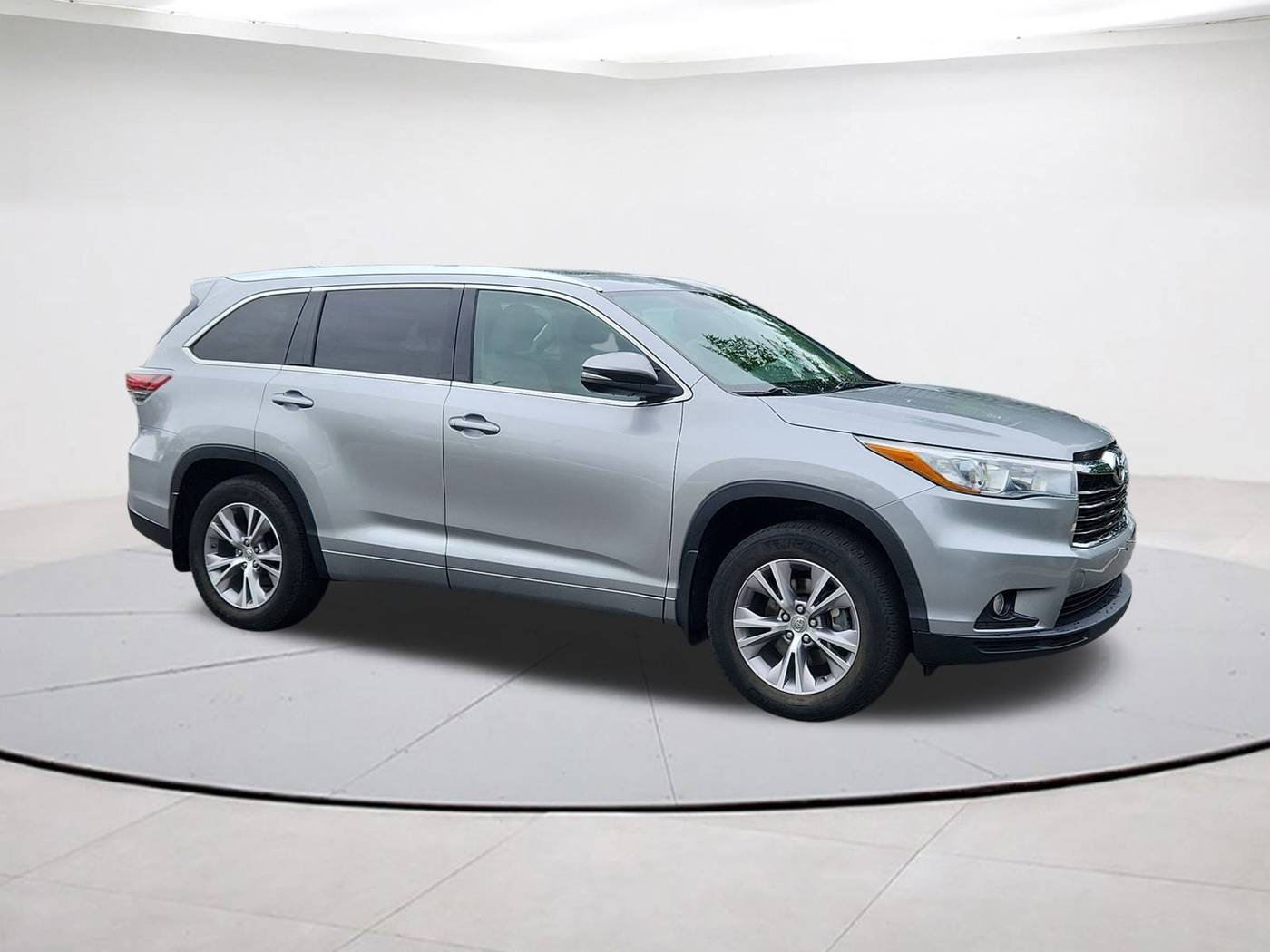 2015 Toyota Highlander XLE — SUV — 94,461 mi — Falls Church, VA