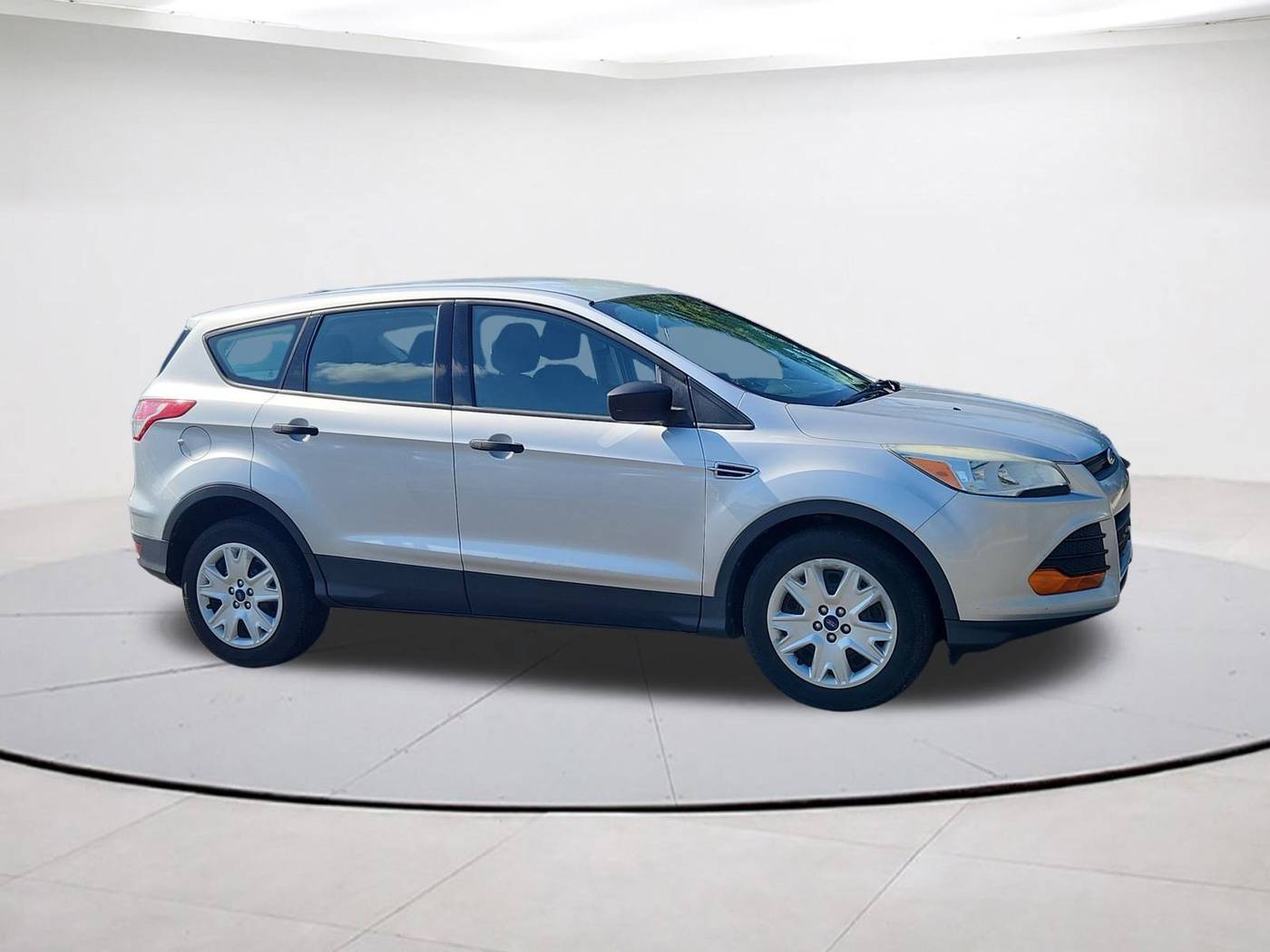 2014 Ford Escape S — SUV — 134,542 mi — Falls Church, VA