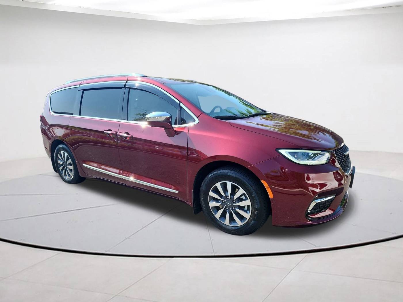 2021 Chrysler Pacifica Hybrid Limited — Minivan — 45,400 mi — Falls Church, VA