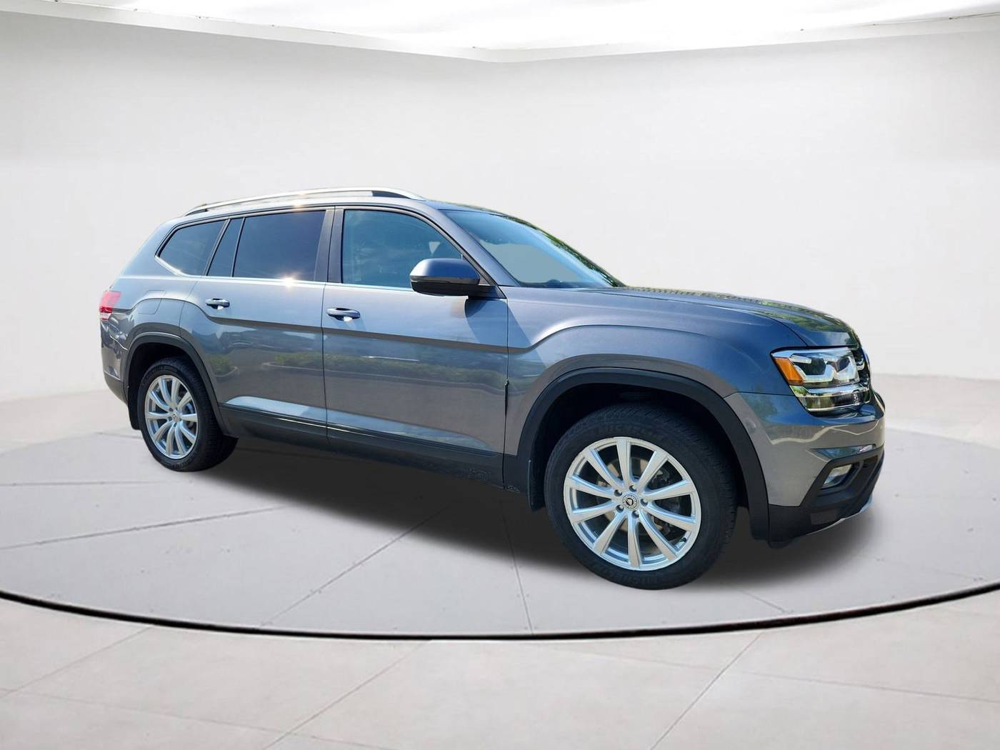 2019 Volkswagen Atlas SE with Technology — SUV — 104,063 mi — Falls Church, VA