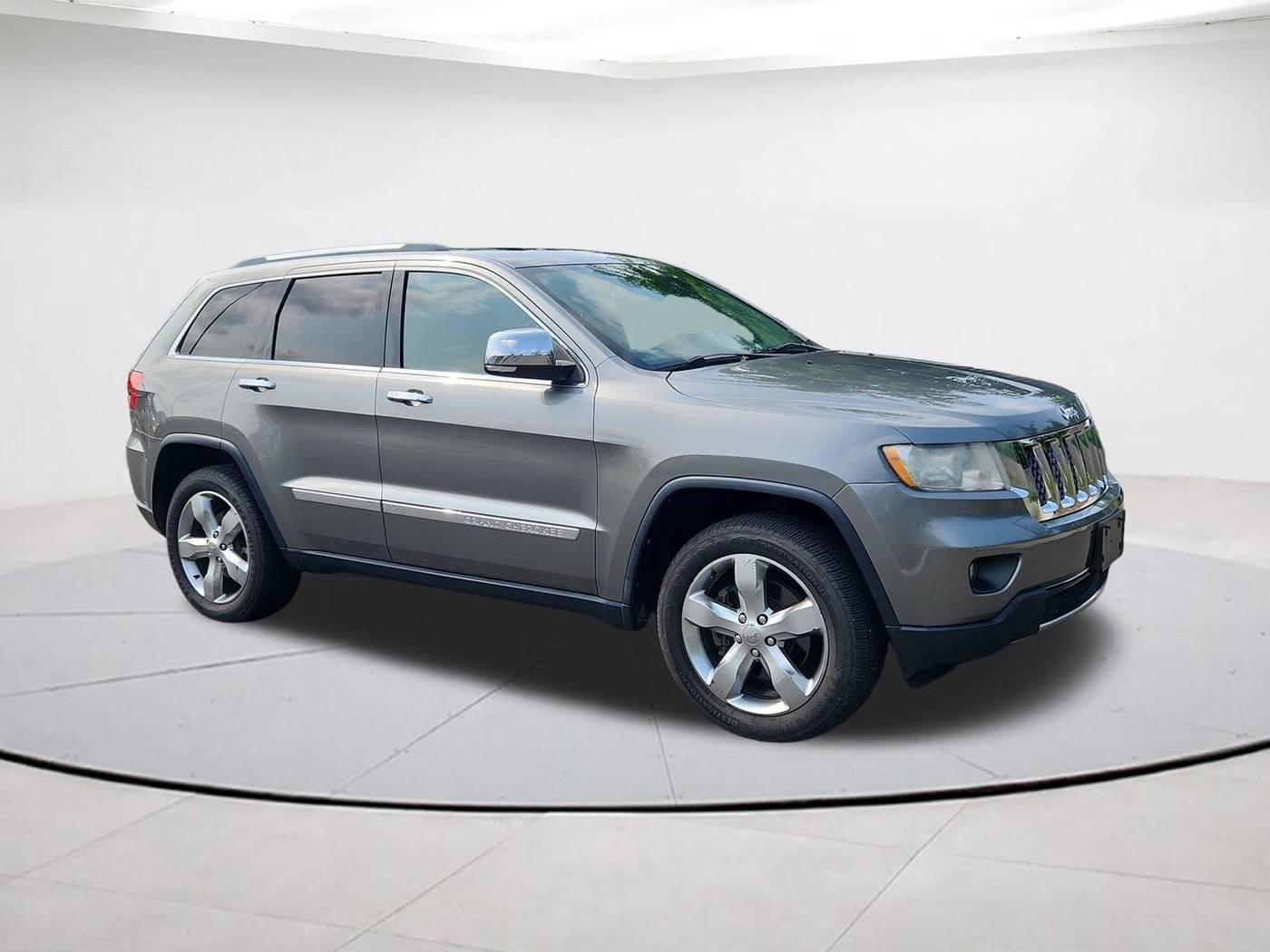 2013 Jeep Grand Cherokee Overland — SUV — 173,952 mi — Falls Church, VA
