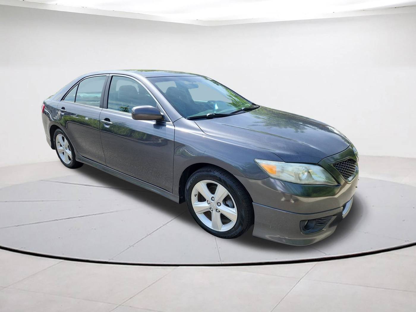 2010 Toyota Camry LE — Sedan — 113,578 mi — Falls Church, VA