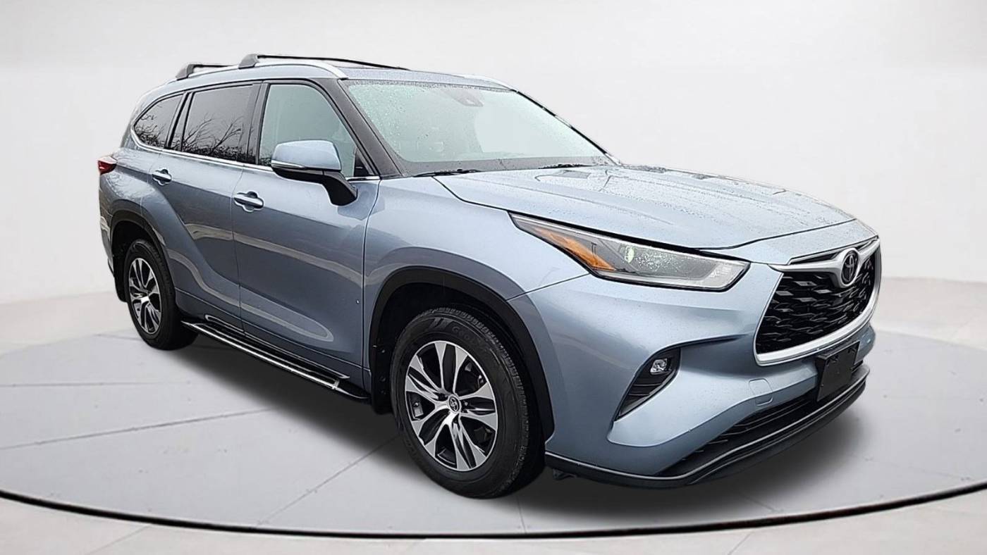 2021 Toyota Highlander XLE — SUV — 65,476 mi — Falls Church, VA