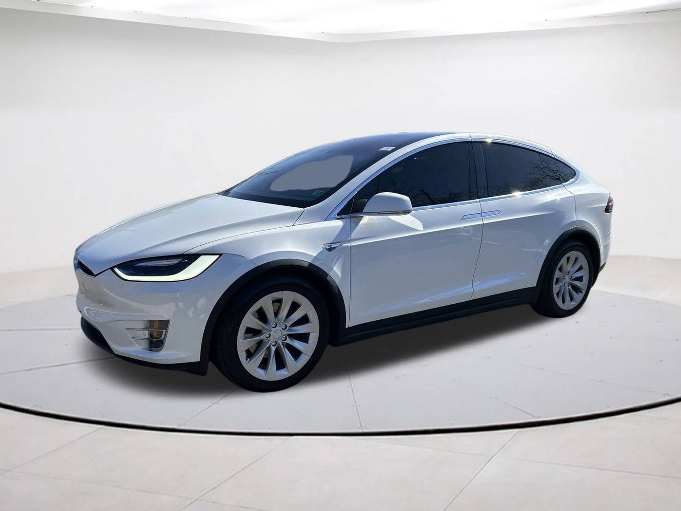 2016 Tesla Model X 90D — SUV — 94,347 mi — Falls Church, VA