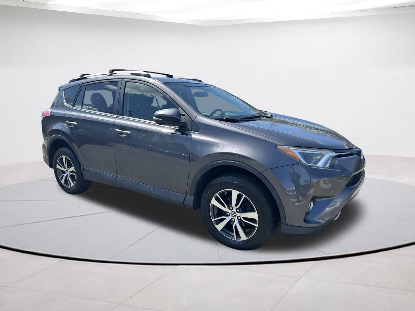 2016 Toyota RAV4 XLE — SUV — 176,739 mi — Falls Church, VA