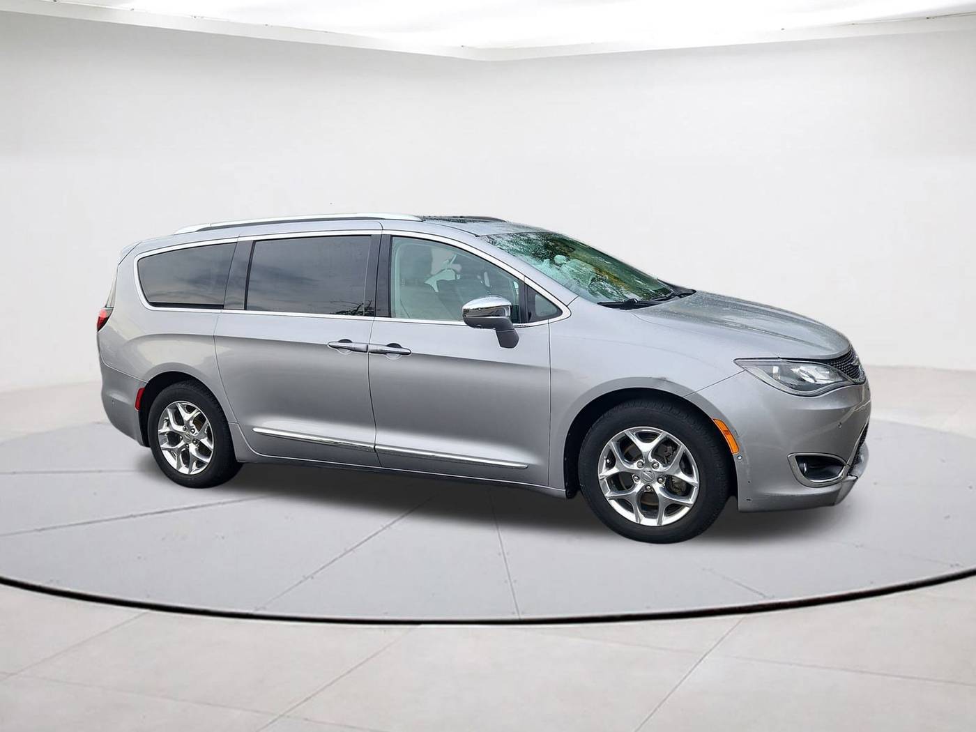 2017 Chrysler Pacifica Limited — Minivan — 184,612 mi — Falls Church, VA