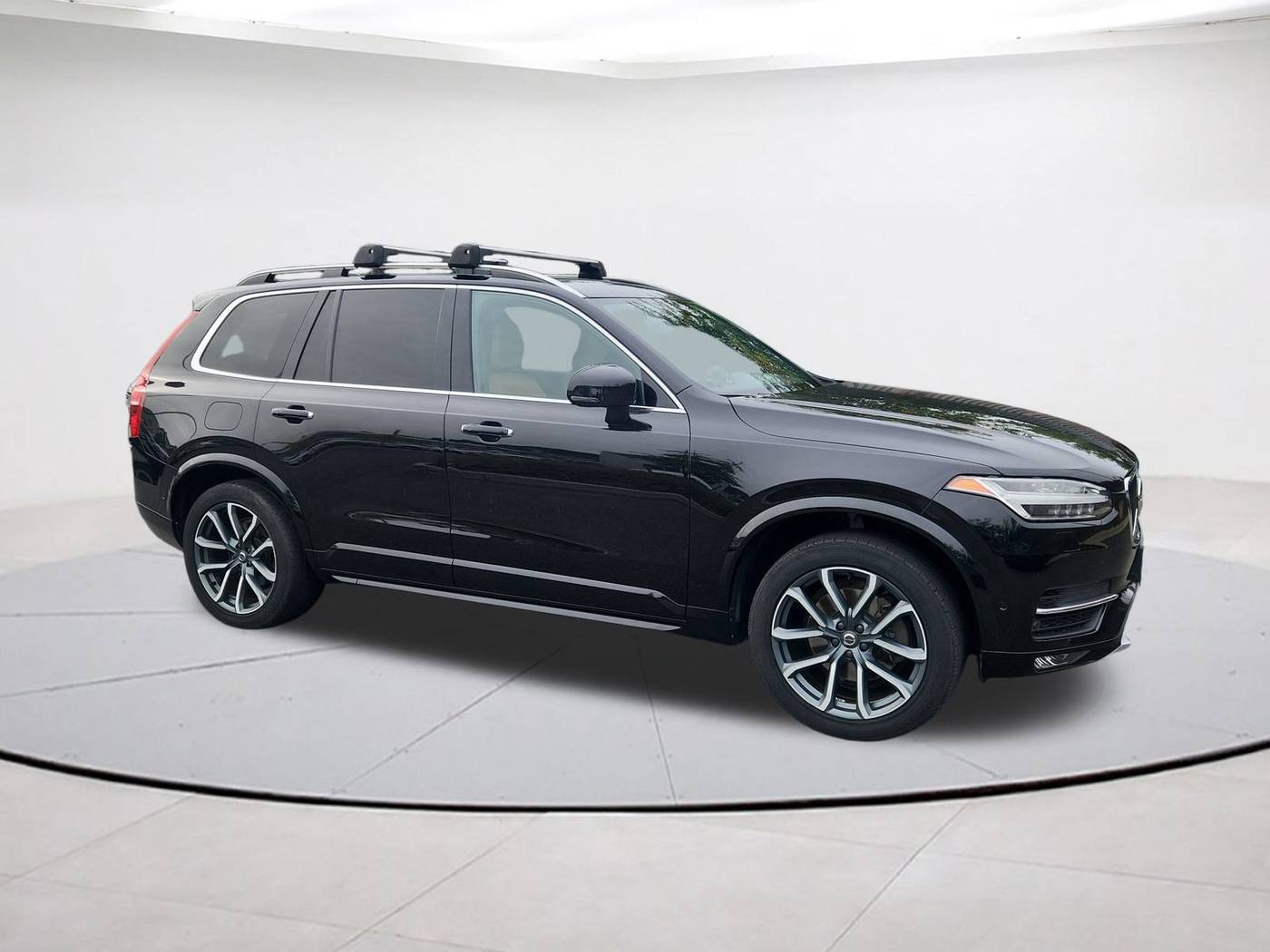 2016 Volvo XC90 T6 Momentum — SUV — 110,913 mi — Falls Church, VA