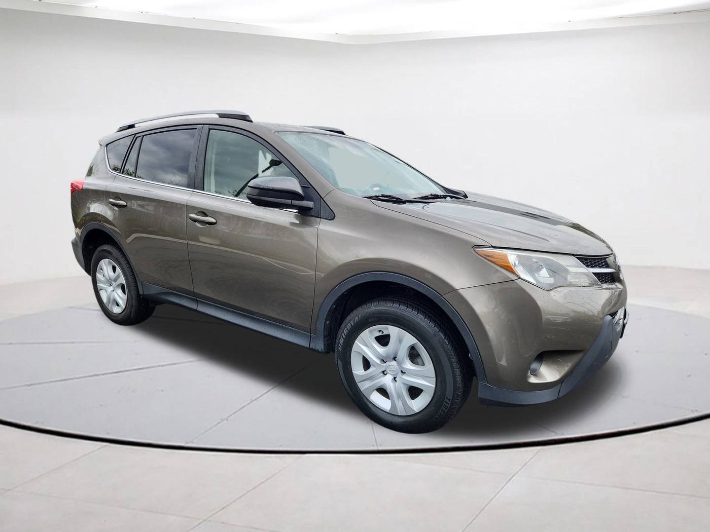 2014 Toyota RAV4 LE — SUV — 101,260 mi — Falls Church, VA