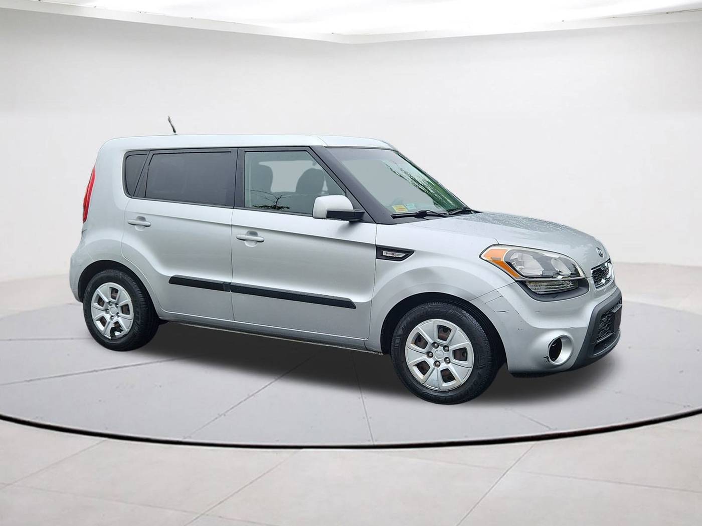 2012 Kia Soul Base — Hatchback — 81,827 mi — Falls Church, VA