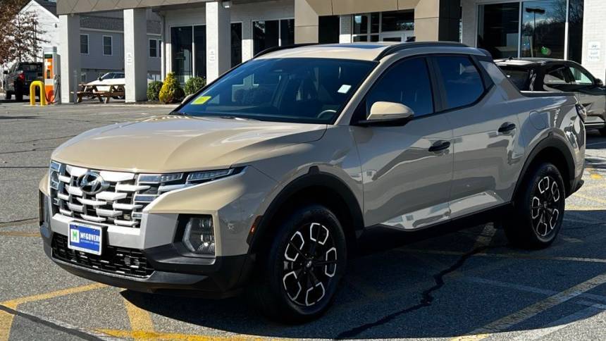 2024 Hyundai Santa Cruz SEL — Pickup Truck — 23,145 mi — Milford, MA