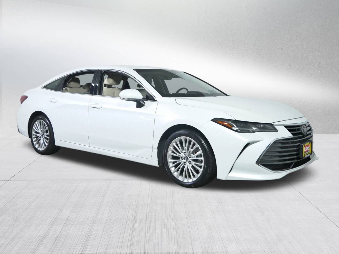 2019 Toyota Avalon Limited — Sedan — 24,996 mi — Golden Valley, MN