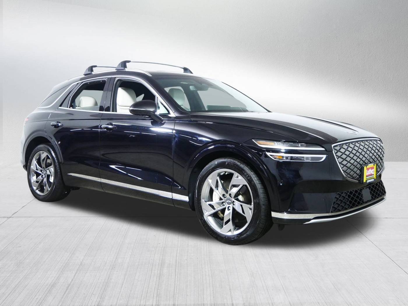2025 Genesis Electrified GV70 Advanced — SUV — 18,951 mi — Golden Valley, MN