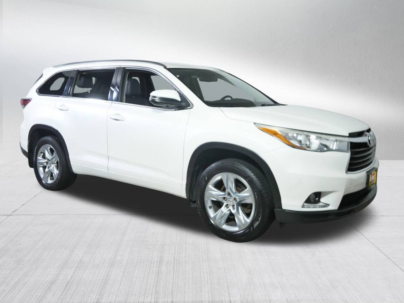 2015 Toyota Highlander Limited — SUV — 124,413 mi — Golden Valley, MN