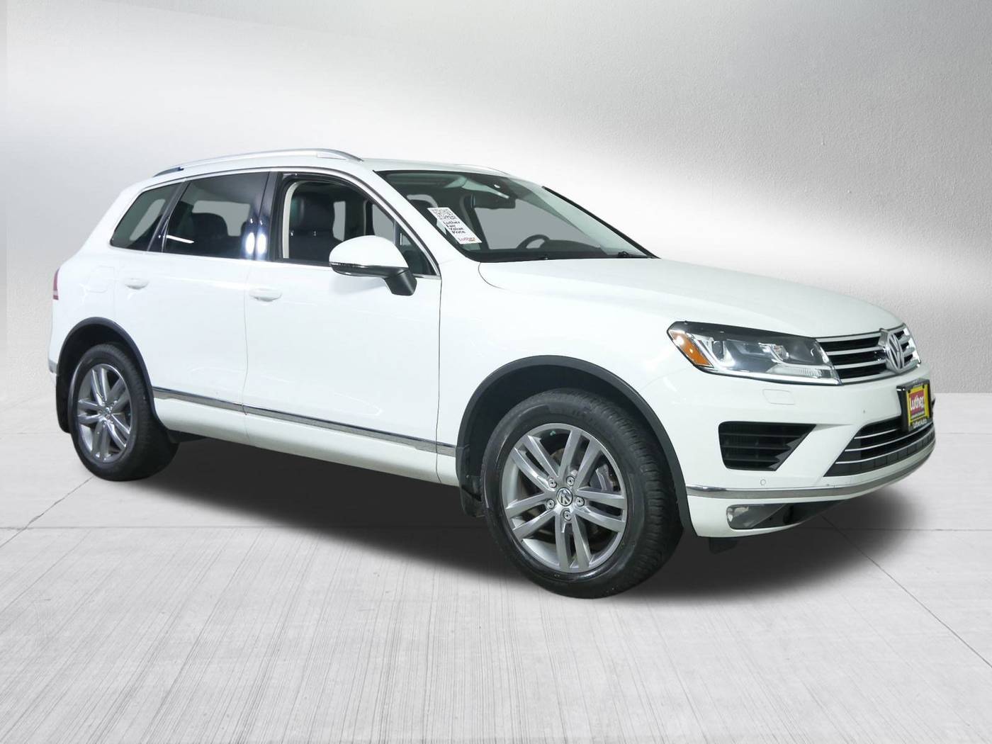 2016 Volkswagen Touareg TDI Lux — SUV — 141,741 mi — Golden Valley, MN