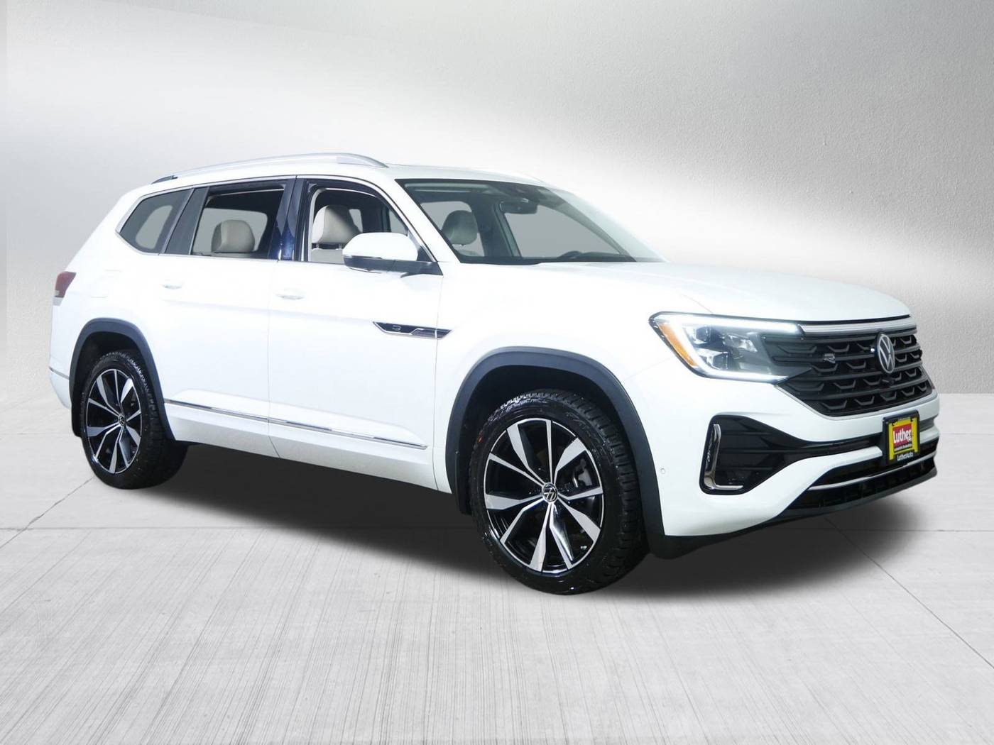 2024 Volkswagen Atlas SEL Premium R-Line — SUV — 34,767 mi — Golden Valley, MN