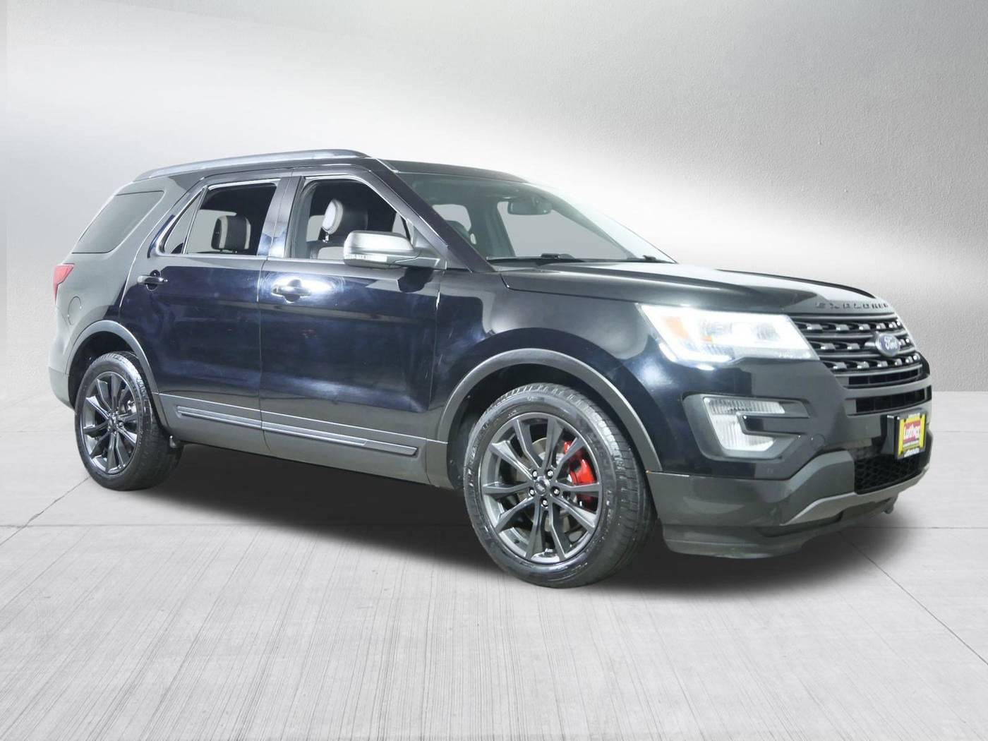 2017 Ford Explorer XLT — SUV — 119,049 mi — Golden Valley, MN