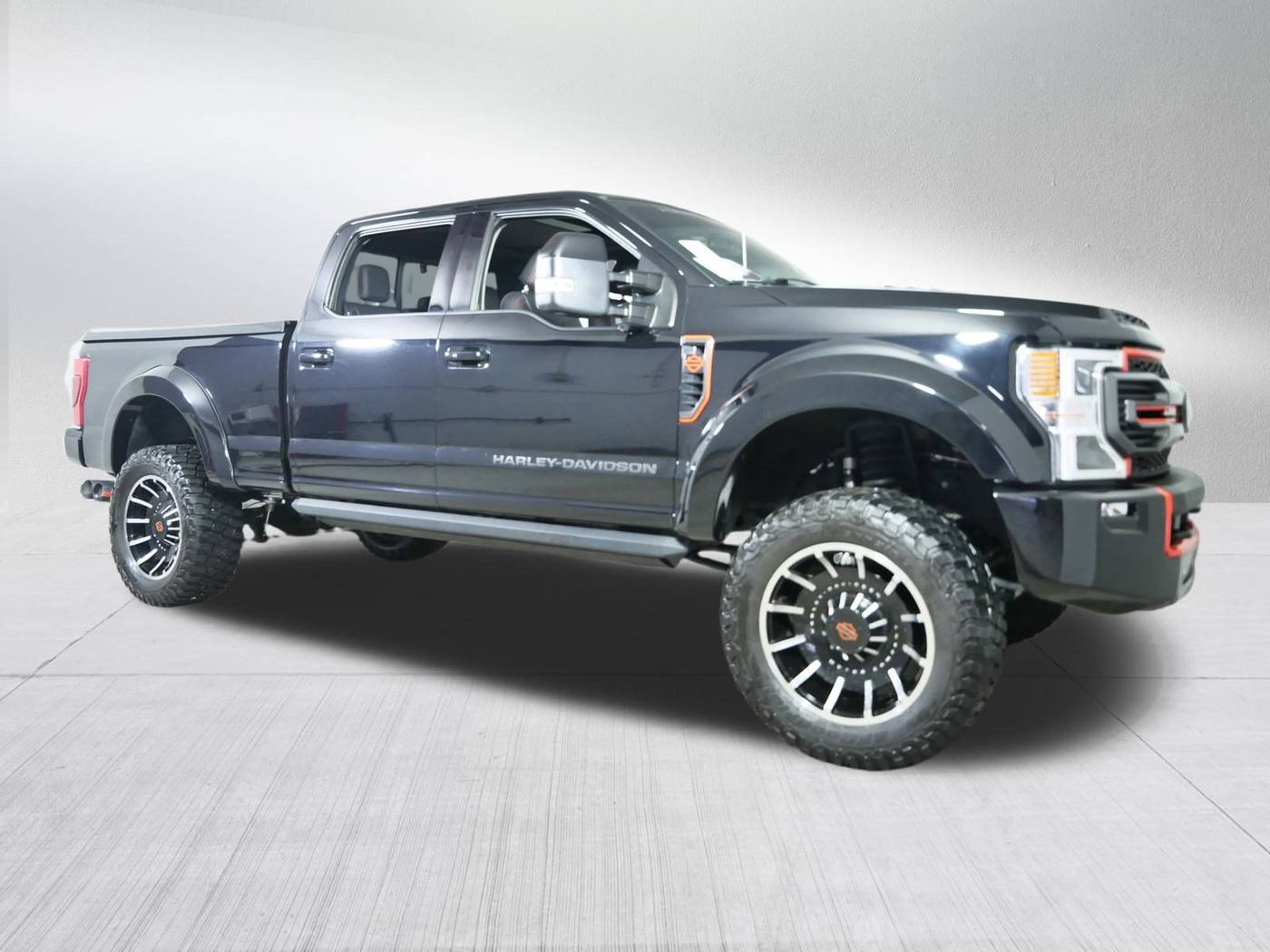 2021 Ford Super Duty F-250 LARIAT — Pickup Truck — 25,695 mi — Golden Valley, MN
