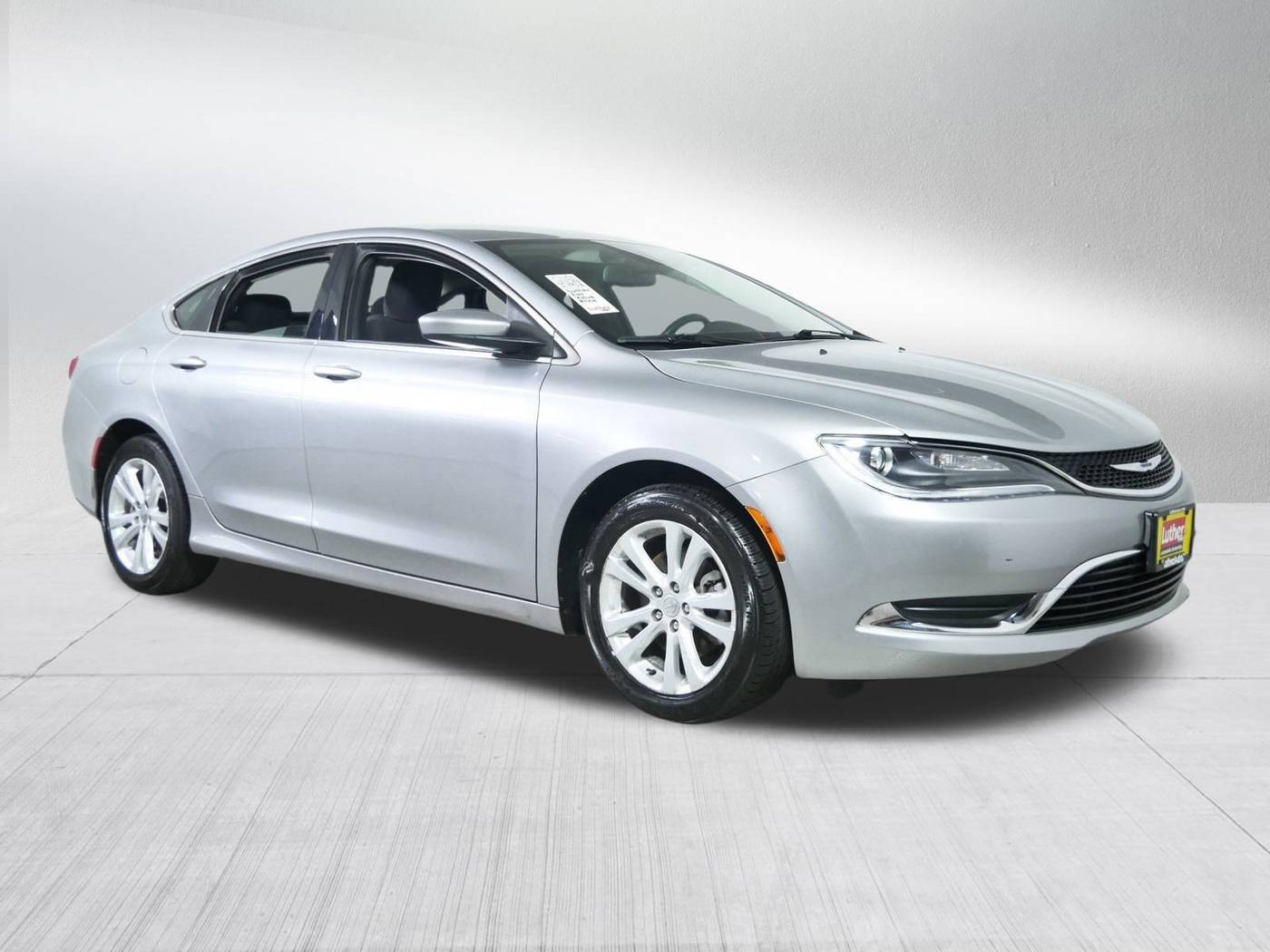2015 Chrysler 200 Limited — Sedan — 147,259 mi — Golden Valley, MN