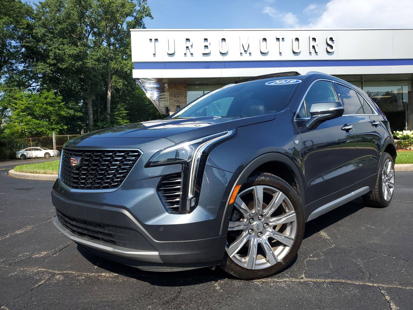 2019 Cadillac XT4 Premium Luxury — SUV — 110,761 mi — Taylor, MI