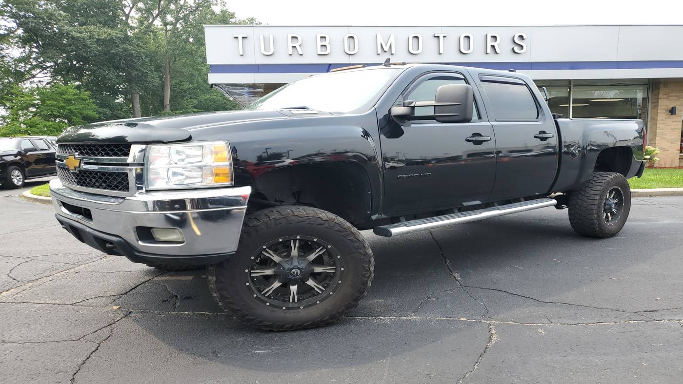 2011 Chevrolet Silverado 3500HD LTZ — Pickup Truck — 209,980 mi — Taylor, MI