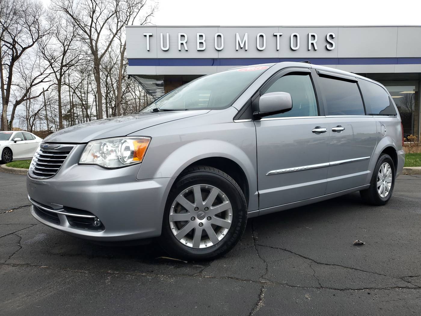 2015 Chrysler Town & Country Touring — Minivan — 92,471 mi — Taylor, MI
