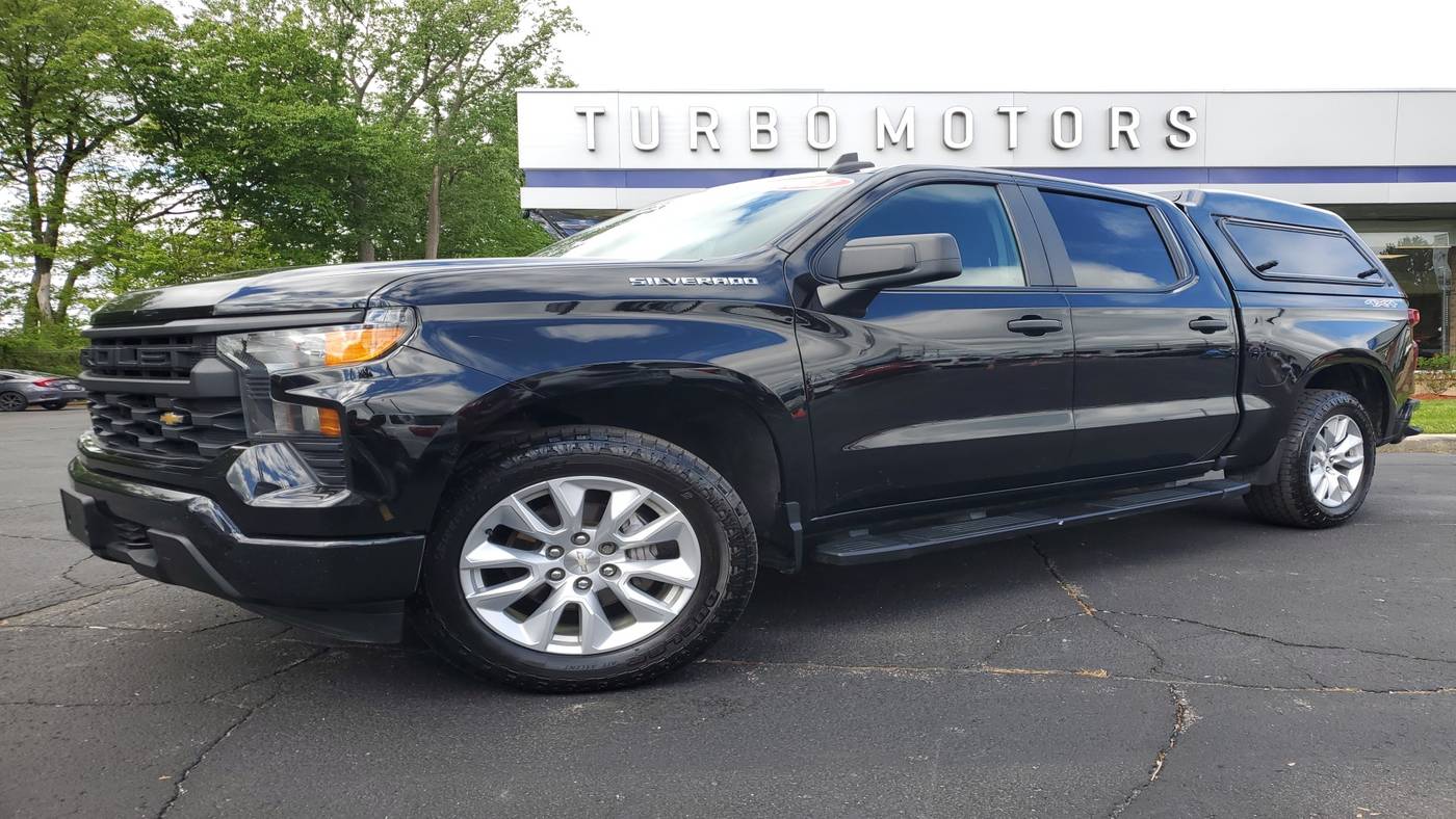 2022 Chevrolet Silverado 1500 Custom — Pickup Truck — 127,096 mi — Taylor, MI