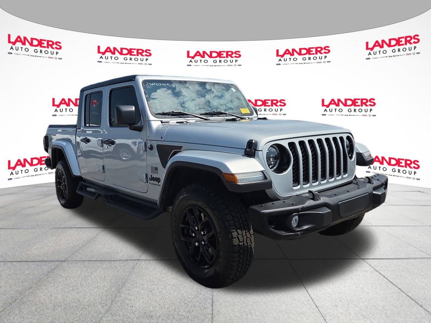 2023 Jeep Gladiator Freedom — Pickup Truck — 44,669 mi — Covington, TN
