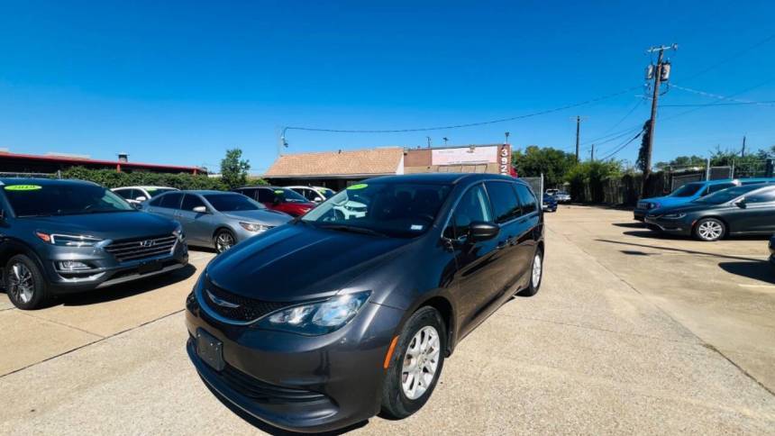 2020 Chrysler Voyager LX — Minivan — 78,850 mi — Garland, TX