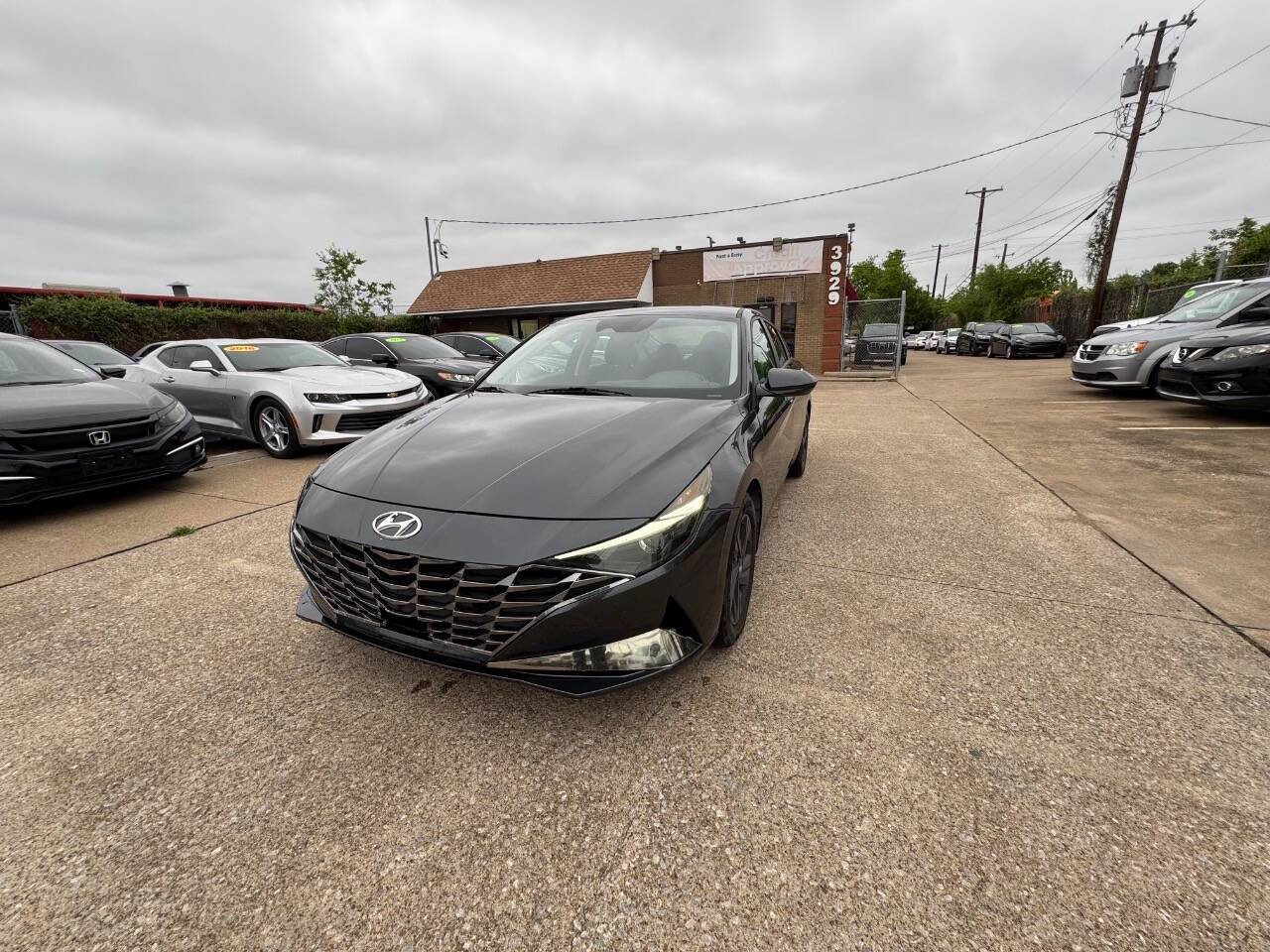 2021 Hyundai Elantra SEL — Sedan — 63,975 mi — Garland, TX