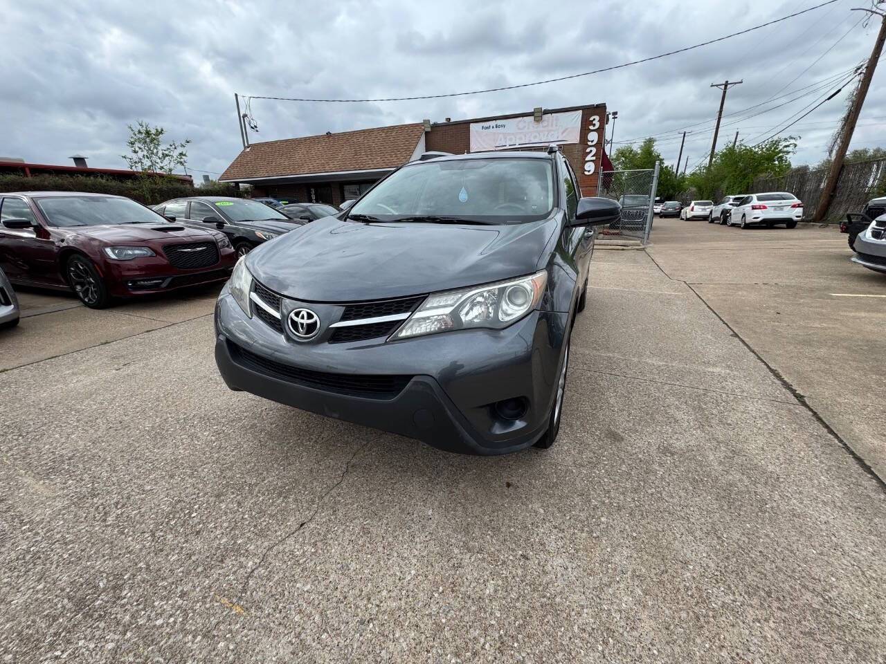 2015 Toyota RAV4 LE — SUV — 84,051 mi — Garland, TX