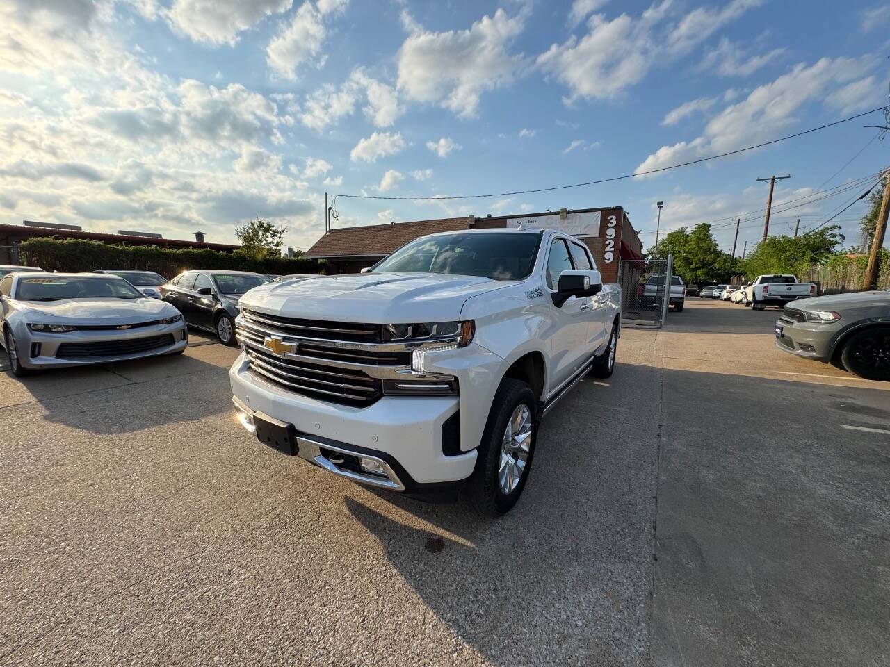 2021 Chevrolet Silverado 1500 High Country — Pickup Truck — 87,021 mi — Garland, TX
