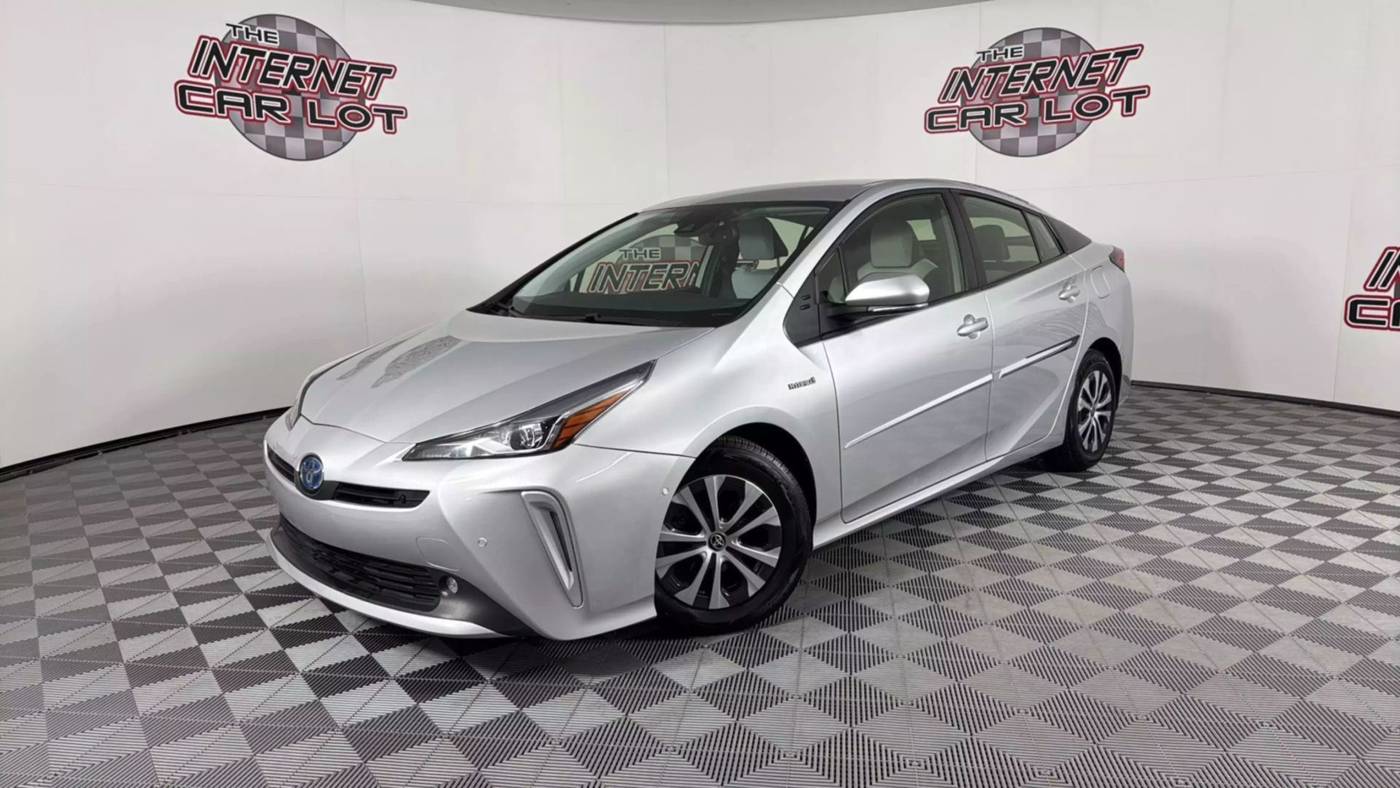 2022 Toyota Prius XLE — Hatchback — 31,537 mi — Lincoln, NE