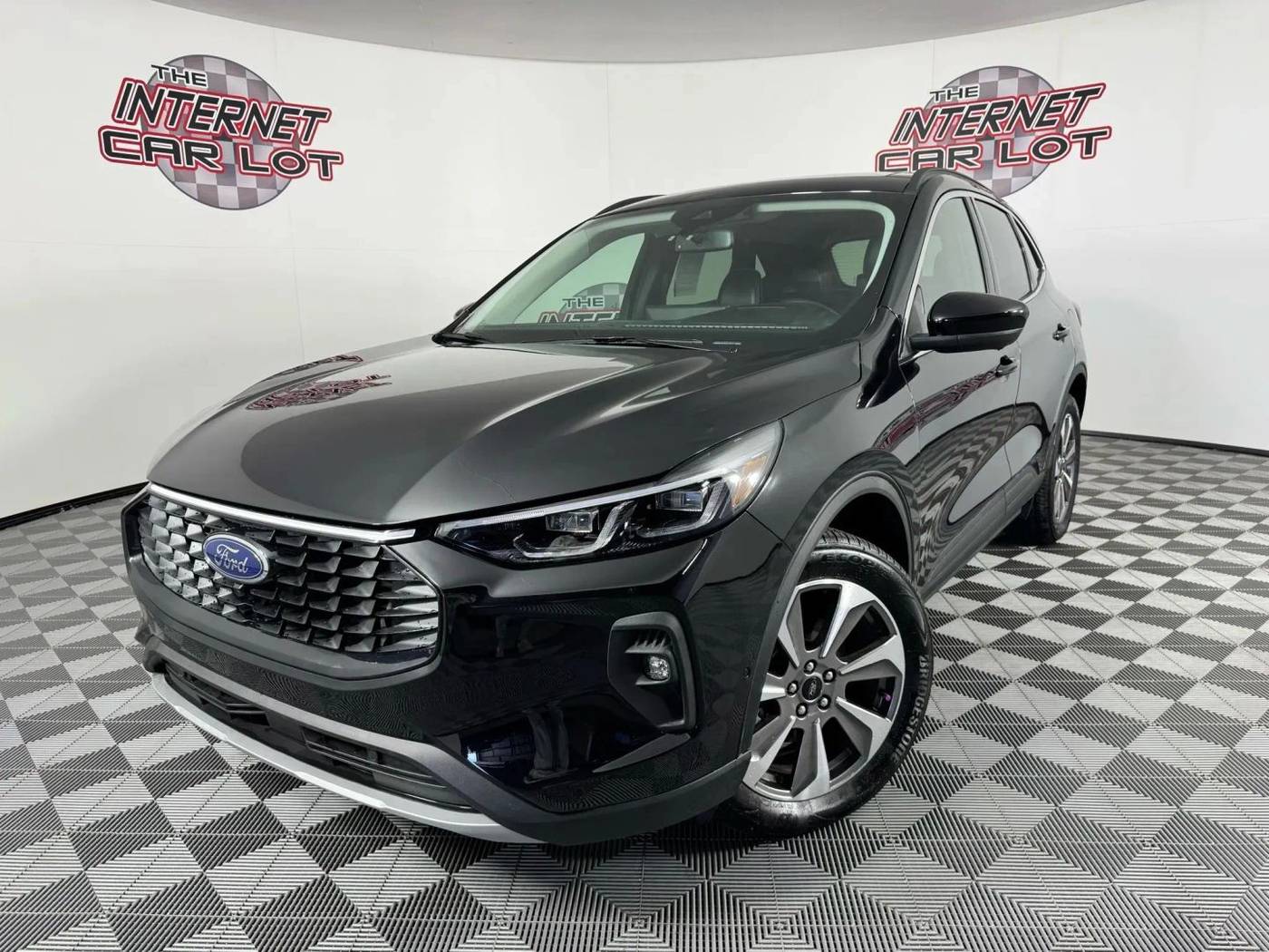 2025 Ford Escape Platinum — SUV — 3,389 mi — Lincoln, NE