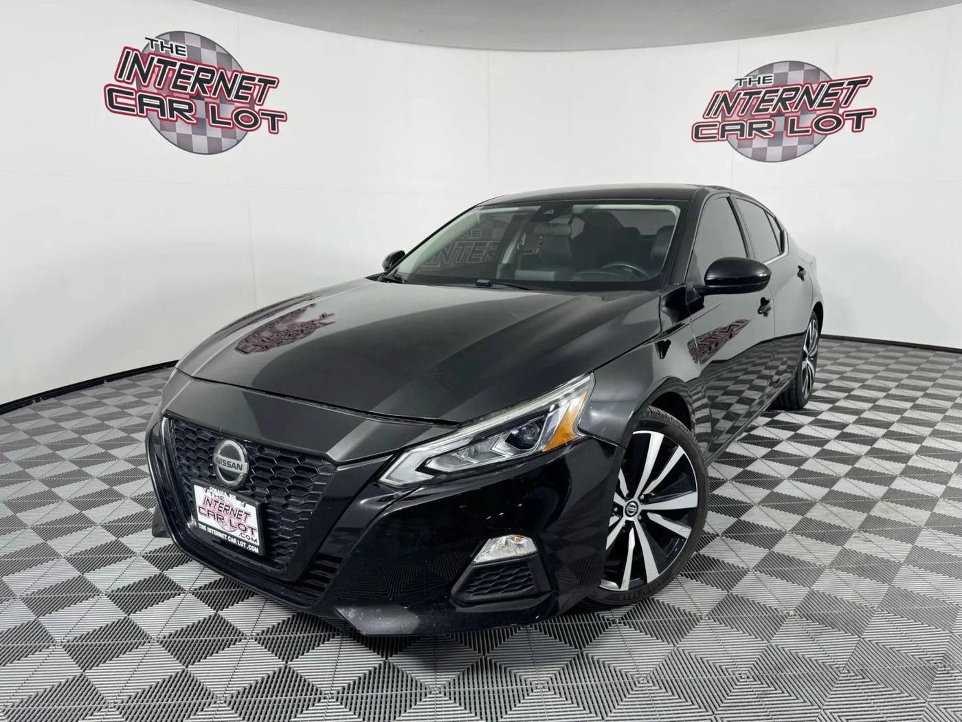 2020 Nissan Altima SR — Sedan — 83,711 mi — Lincoln, NE