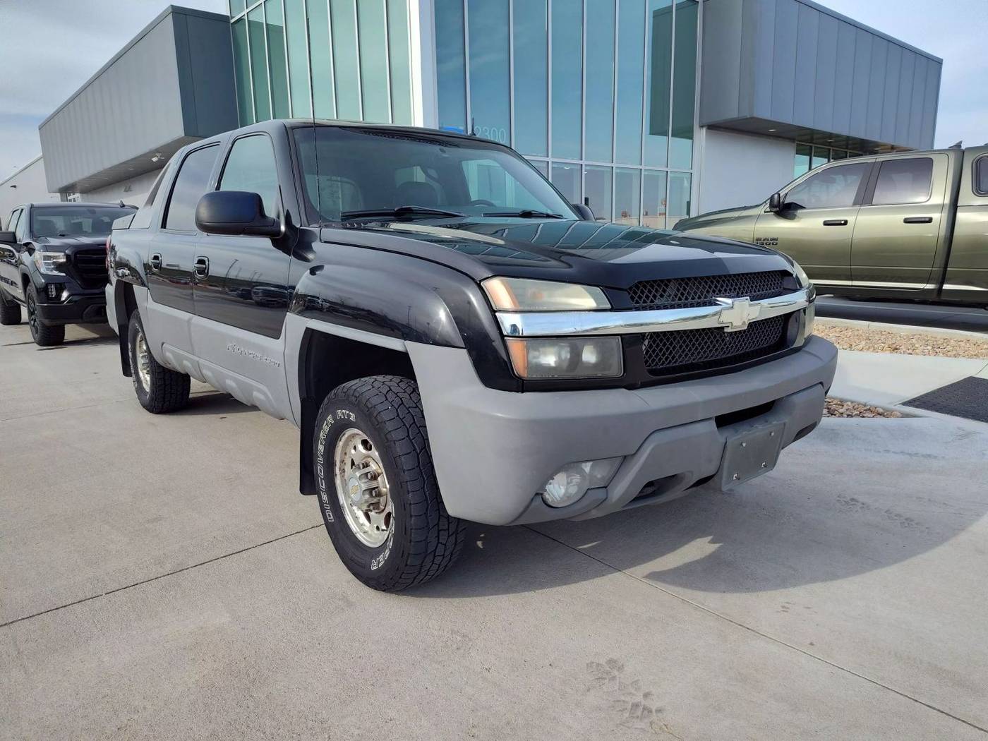 2002 Chevrolet Avalanche Base — Pickup Truck — 173,059 mi — Lincoln, NE