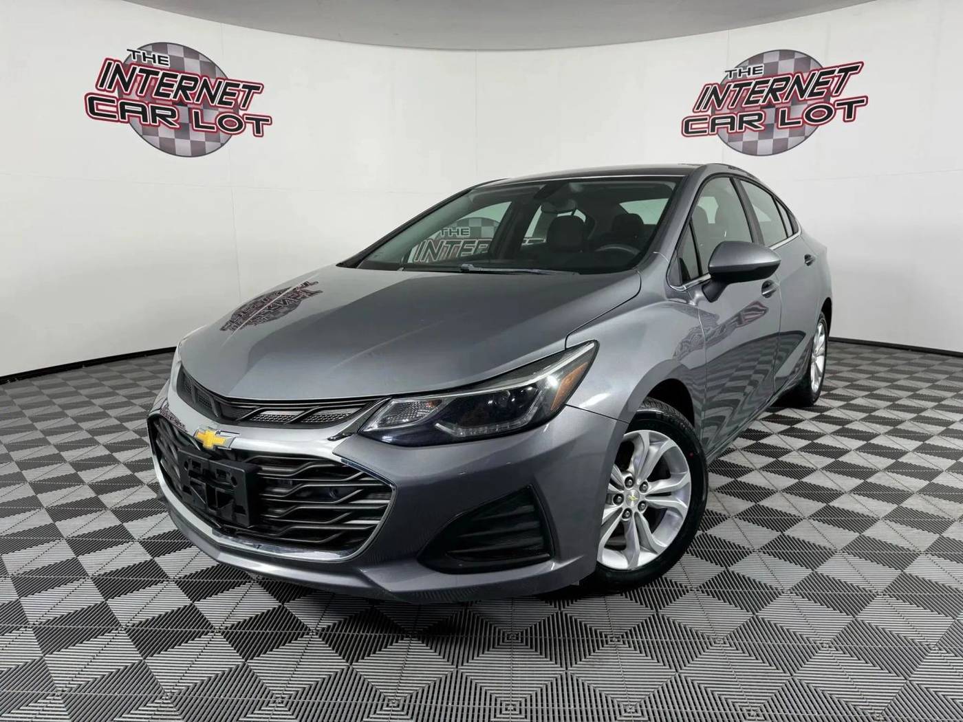 2019 Chevrolet Cruze LT — Sedan — 102,056 mi — Lincoln, NE