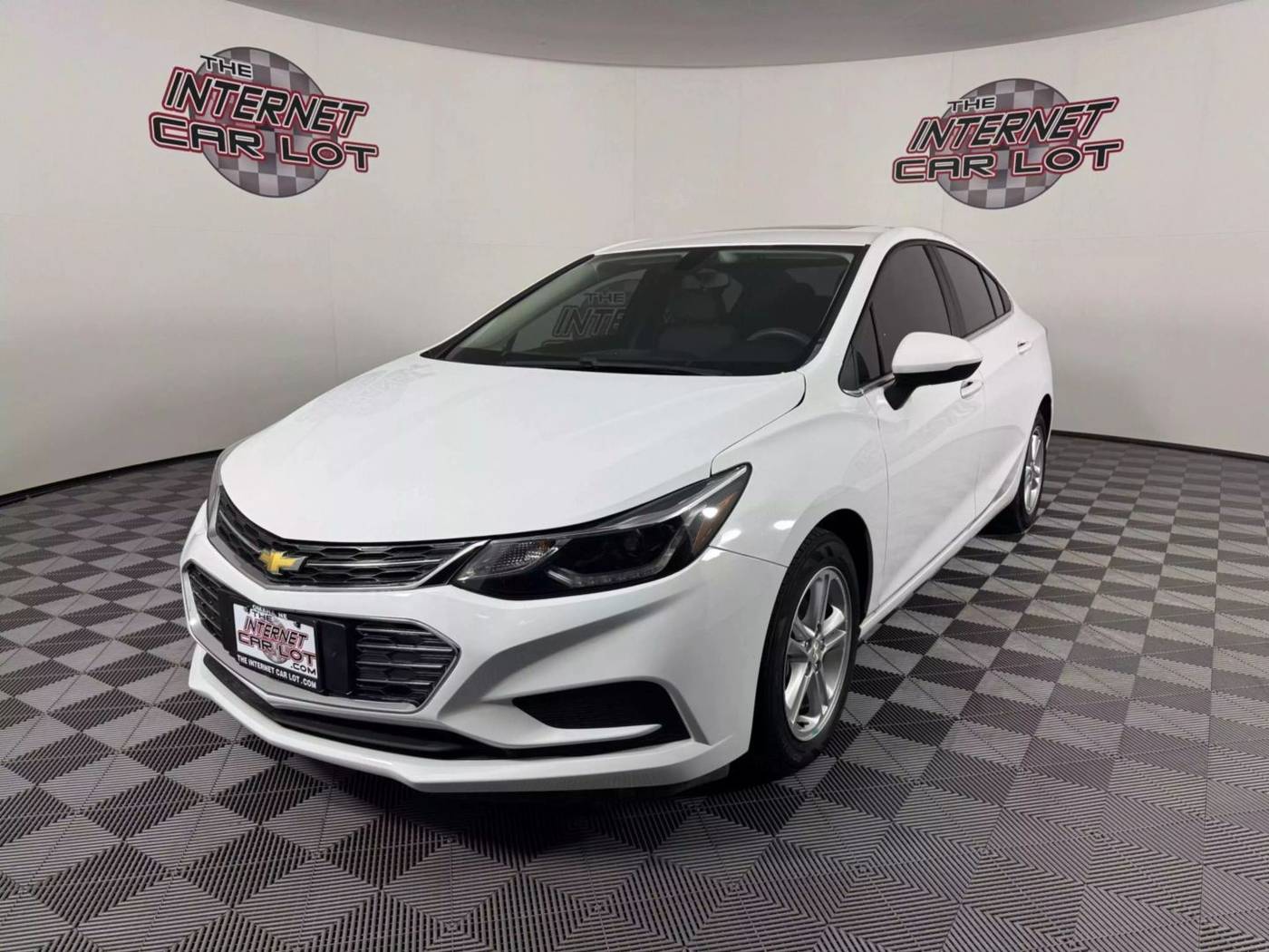 2018 Chevrolet Cruze LT — Sedan — 68,822 mi — Lincoln, NE