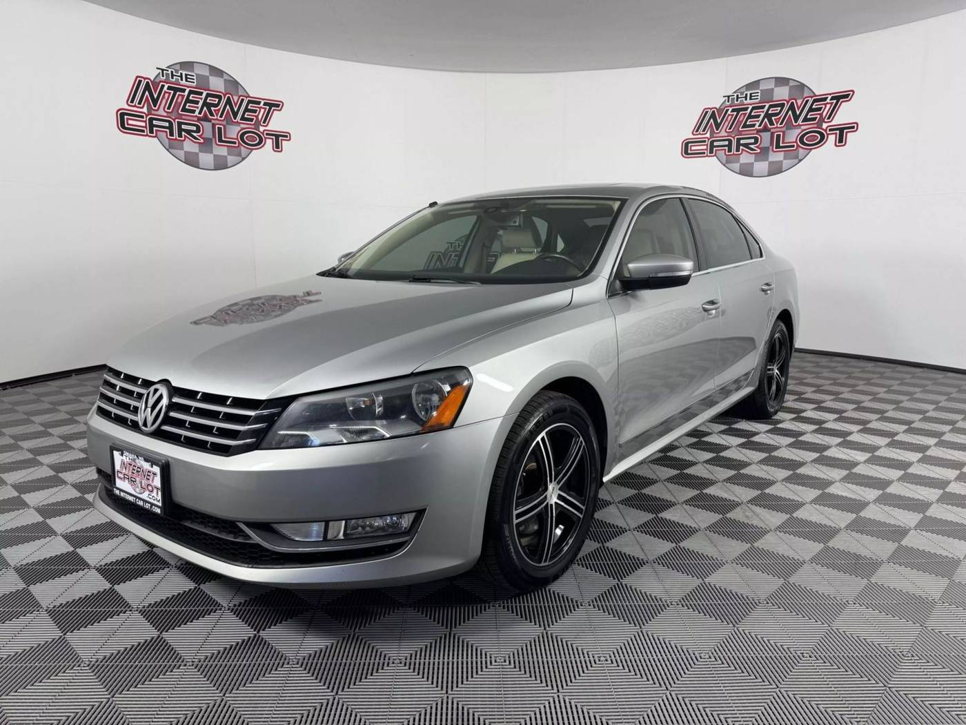 2014 Volkswagen Passat TDI SE — Sedan — 149,924 mi — Lincoln, NE