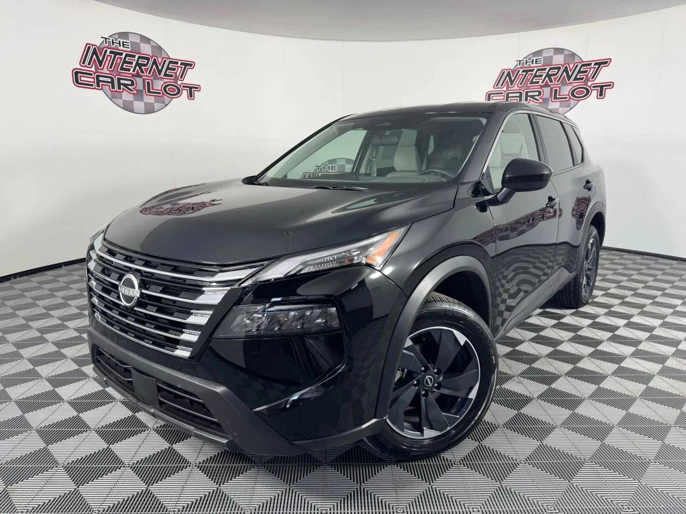 2025 Nissan Rogue SV — SUV — 11,750 mi — Lincoln, NE