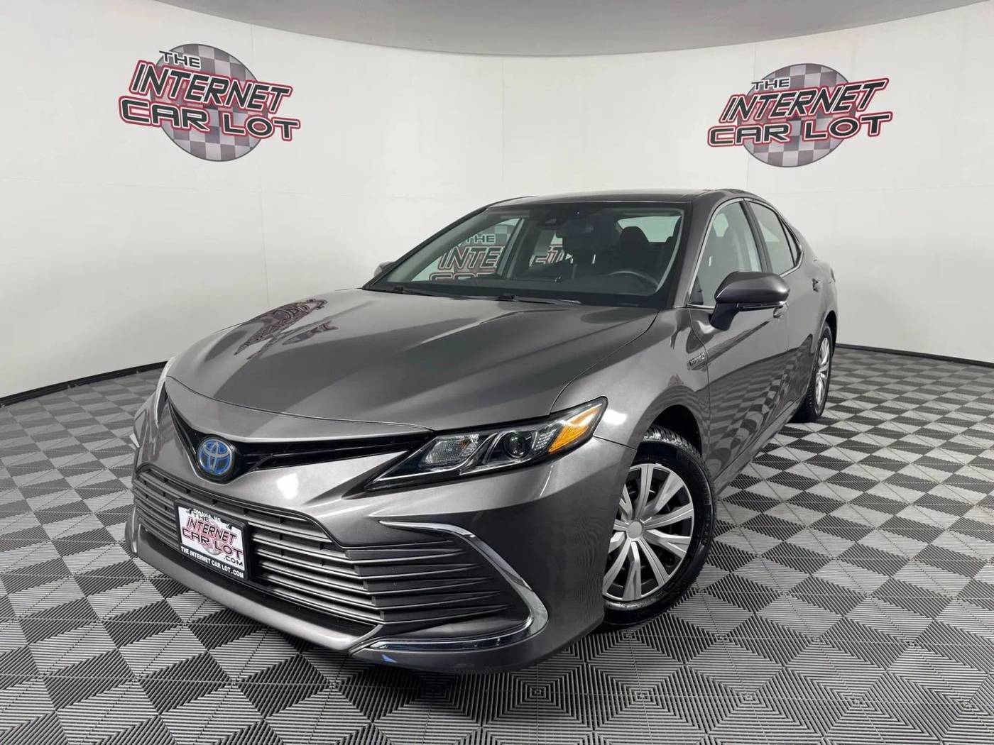 2021 Toyota Camry Hybrid LE — Sedan — 41,359 mi — Lincoln, NE