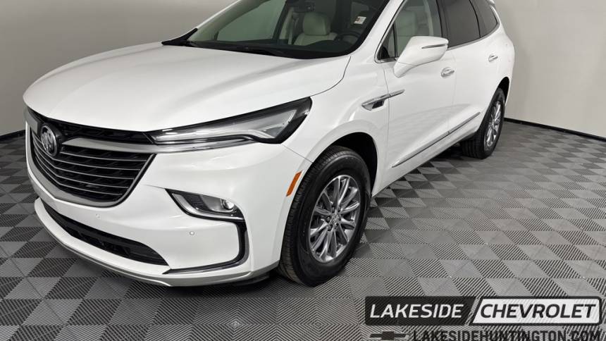 2023 Buick Enclave Essence — SUV — 65,631 mi — Huntington, IN