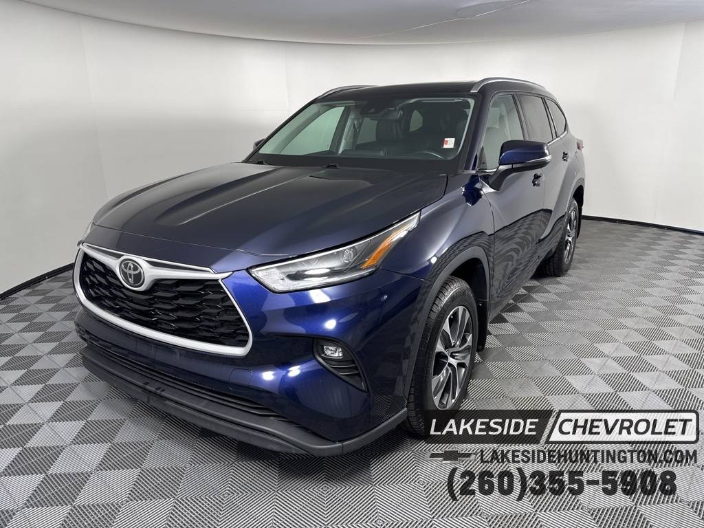 2021 Toyota Highlander XLE — SUV — 43,493 mi — Huntington, IN